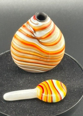Hand blown Murano Oil Container: - 1 of 1 original Murano. Italy Hand Blown Oil Bottle